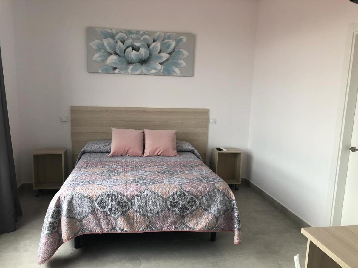 Hostal La Taurina Santa Olalla  Ngoại thất bức ảnh